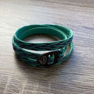 Chaco wrap around bracelet